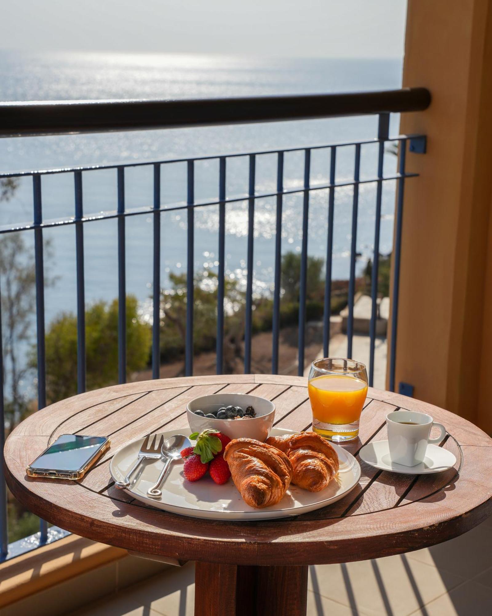 Thalassa Boutique & (adults Only) Отель